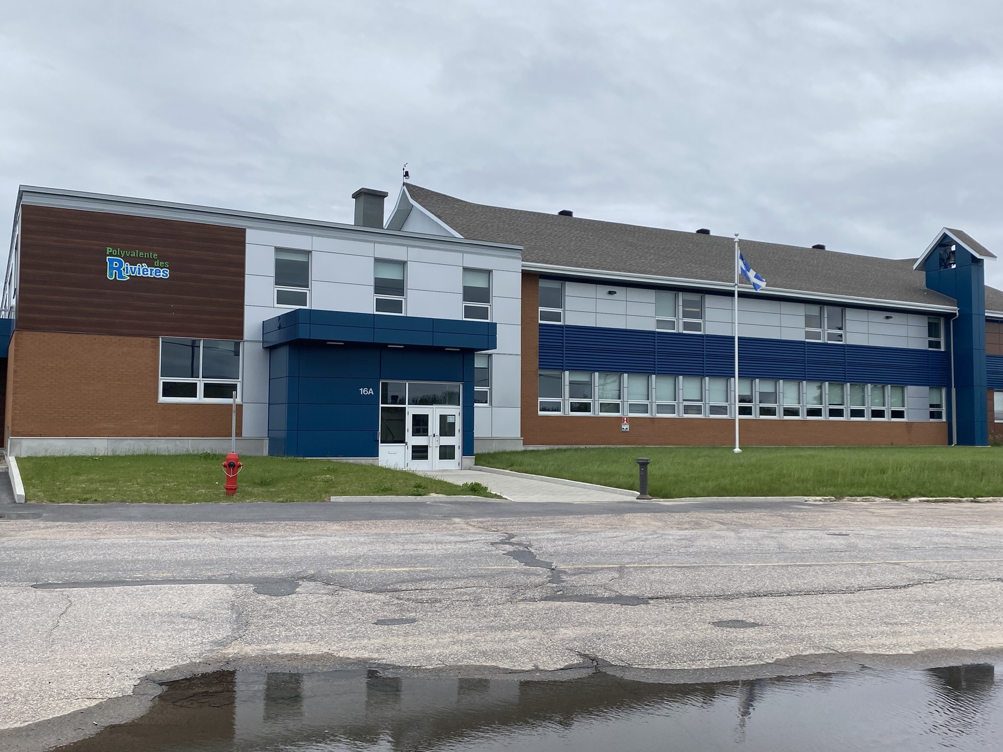 Polyvalente des Rivières, Forestville Centre de services scolaire de
