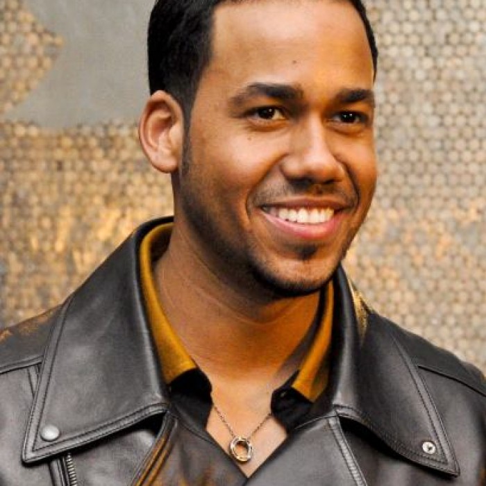 Romeo Santos Biography