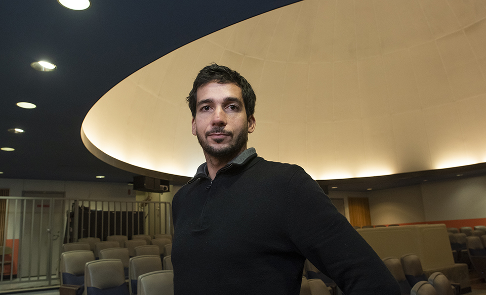 New Image of Young Star Challenges Assumptions About How Are