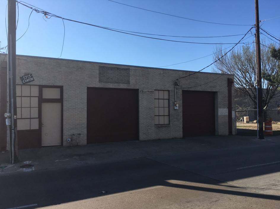 Deep Ellum Warehouse Developable Space with Gated Parking Lot CTCTexas