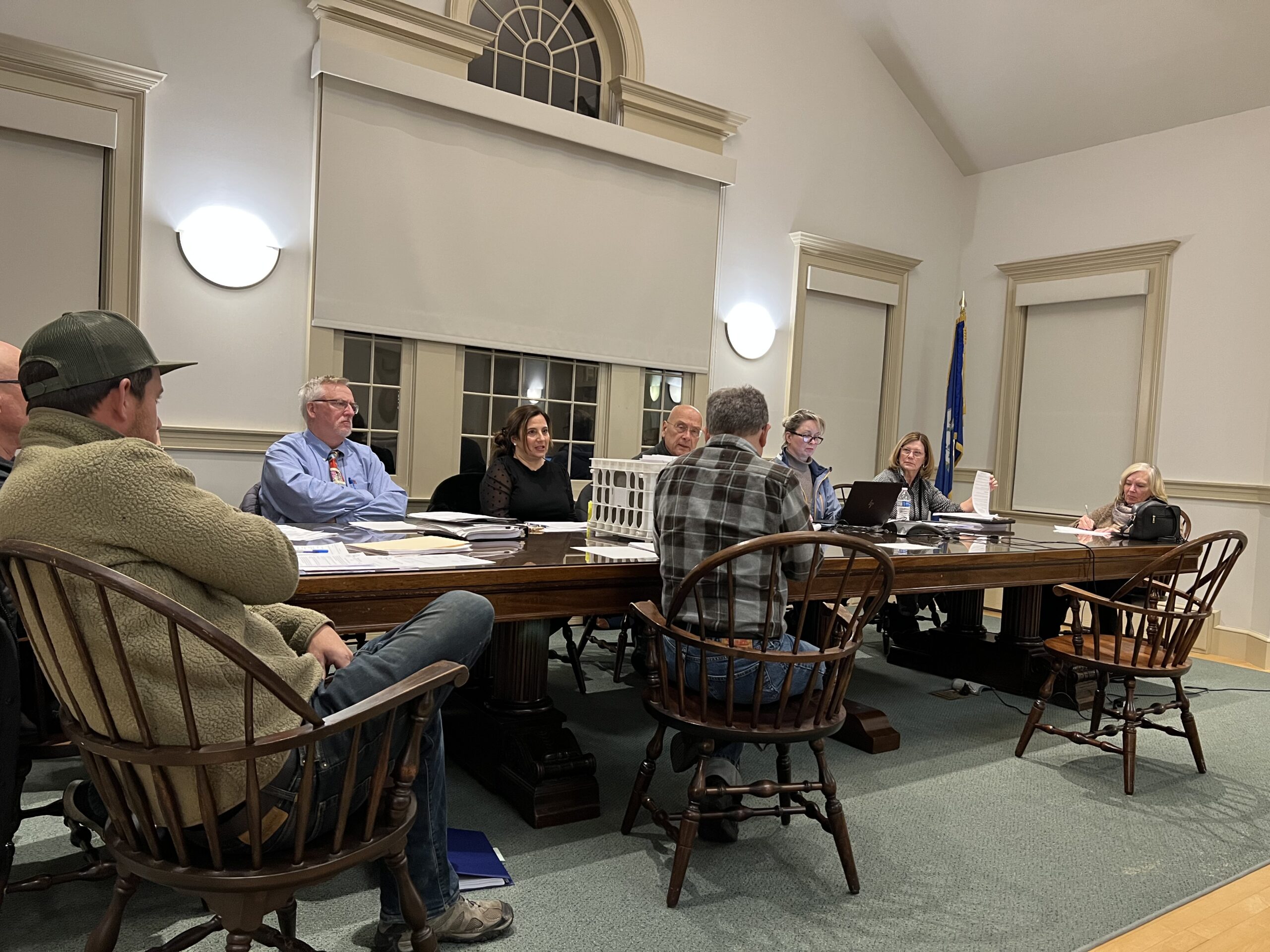 Old Lyme Greenlights Electric Vehicle Charging Stations, Hearings Postponed for Halls Road and