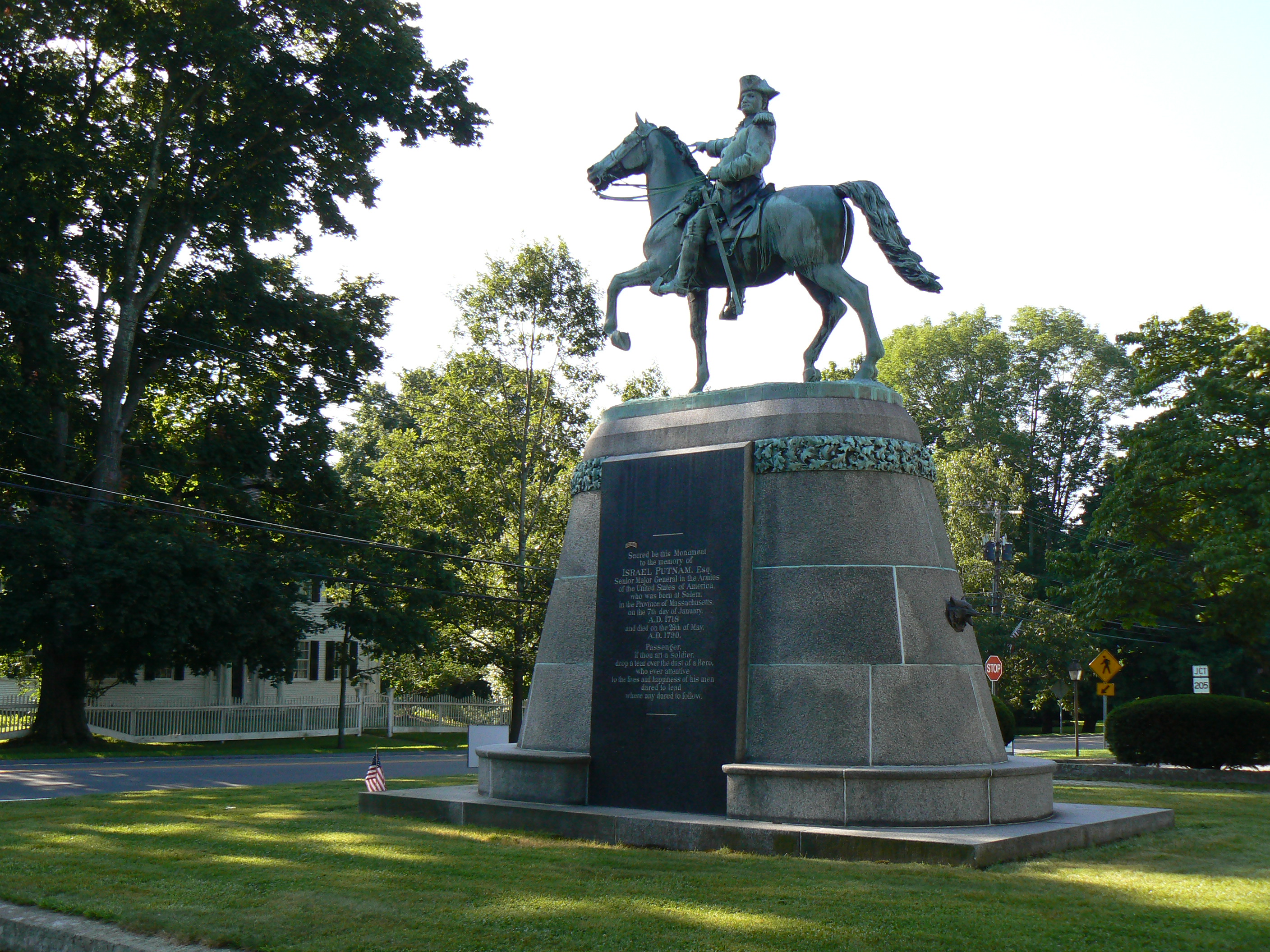 Israel Putnam Monument, Brooklyn CT