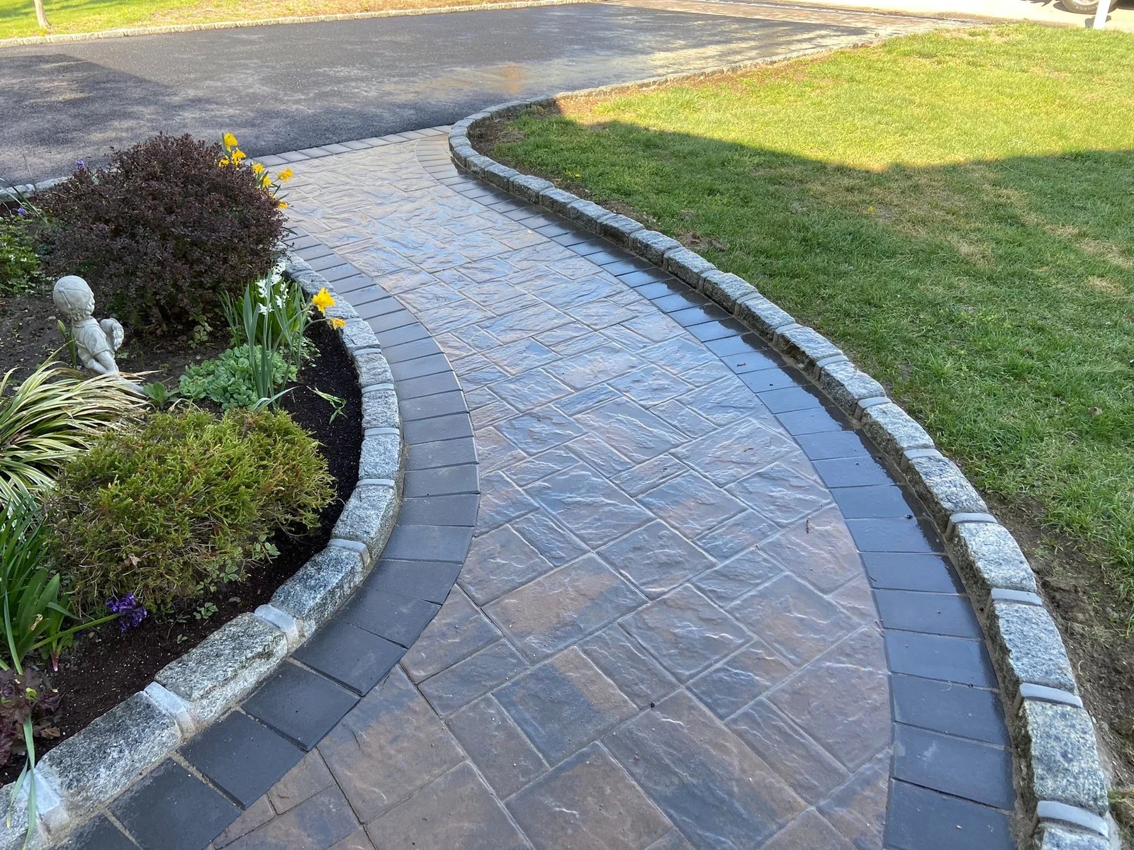 Apron Driveways City & Town Paving and Masonry