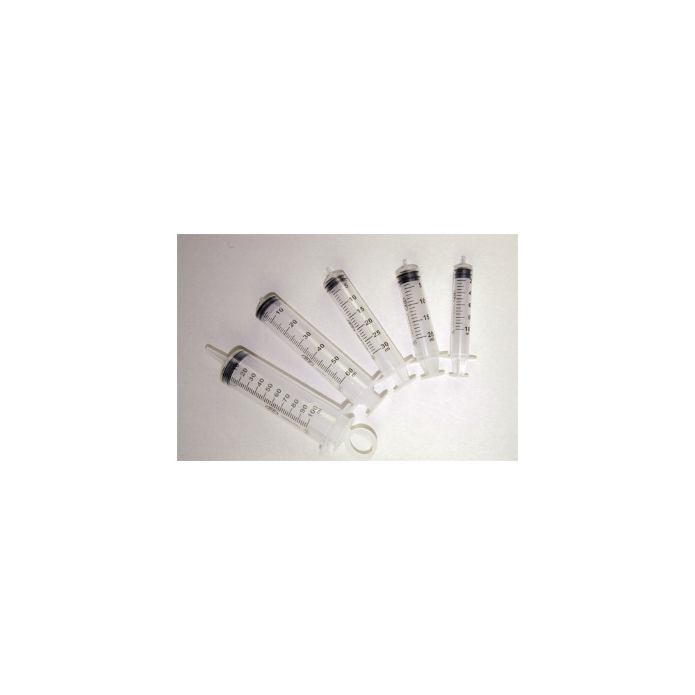PLASTIC SYRINGES