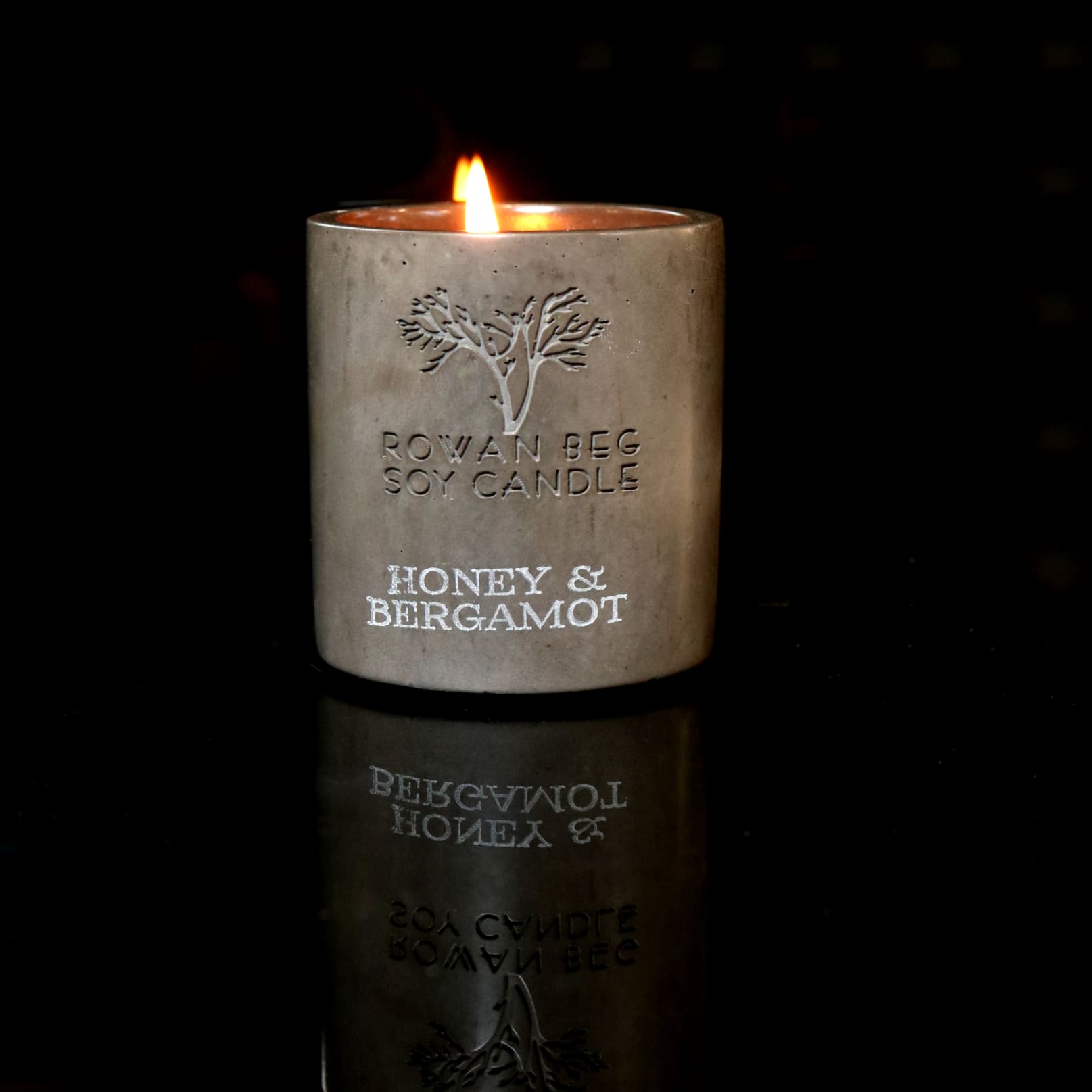 Honey & Bergamot Candle Handpoured in Connemara Cuando