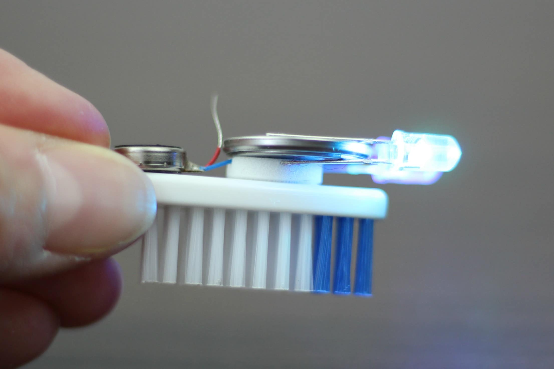 Super Cool (And Easy) Bristle Bots Scout Share Where new adventure
