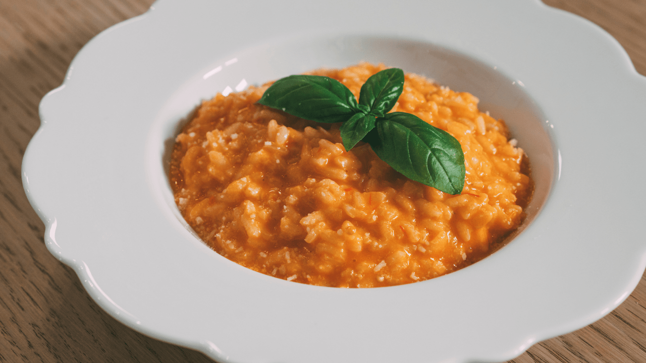 Risotto alla pizzaiola Ricetta con pomodoro, mozzarella, origano