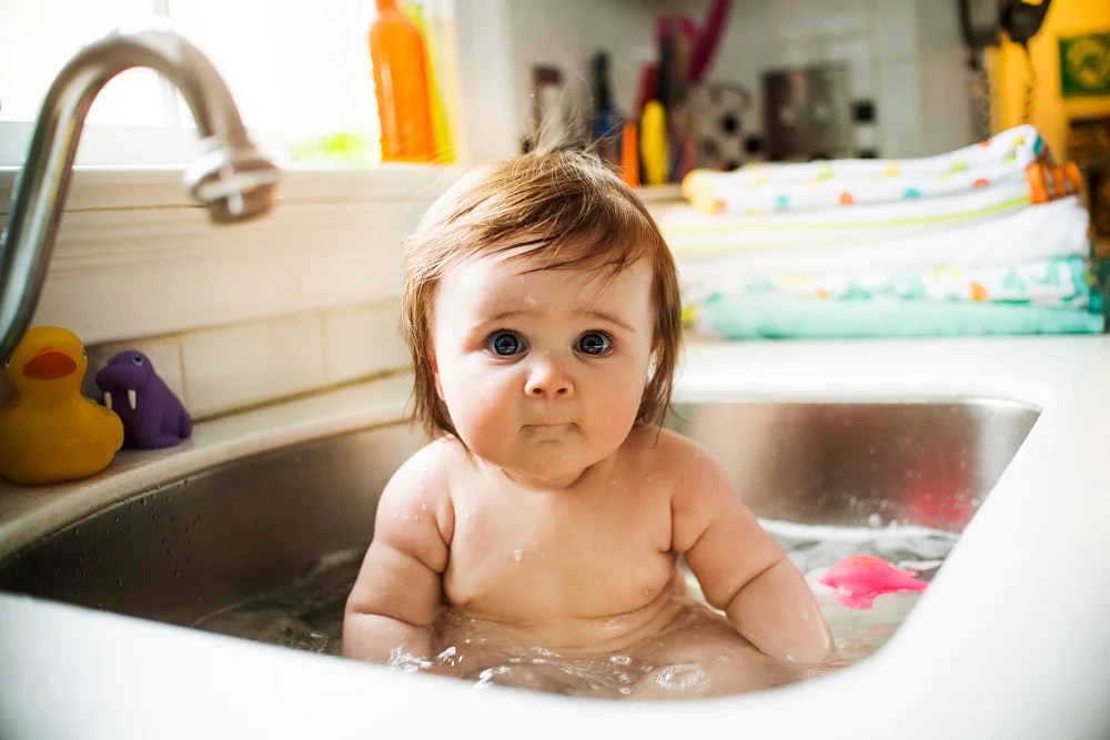 Oatmeal bath for diaper rash