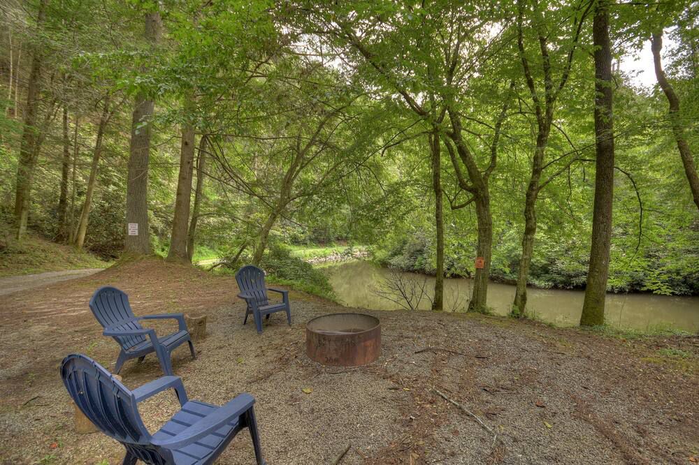 Pet Friendly Cabin Rentals