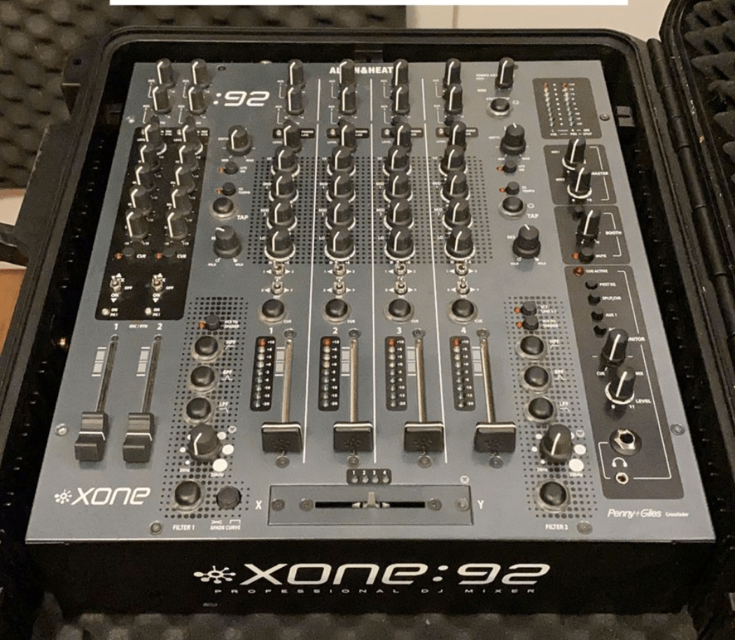 Mixer Allen & Heath Xone 92 Equipos DJ CUE Store