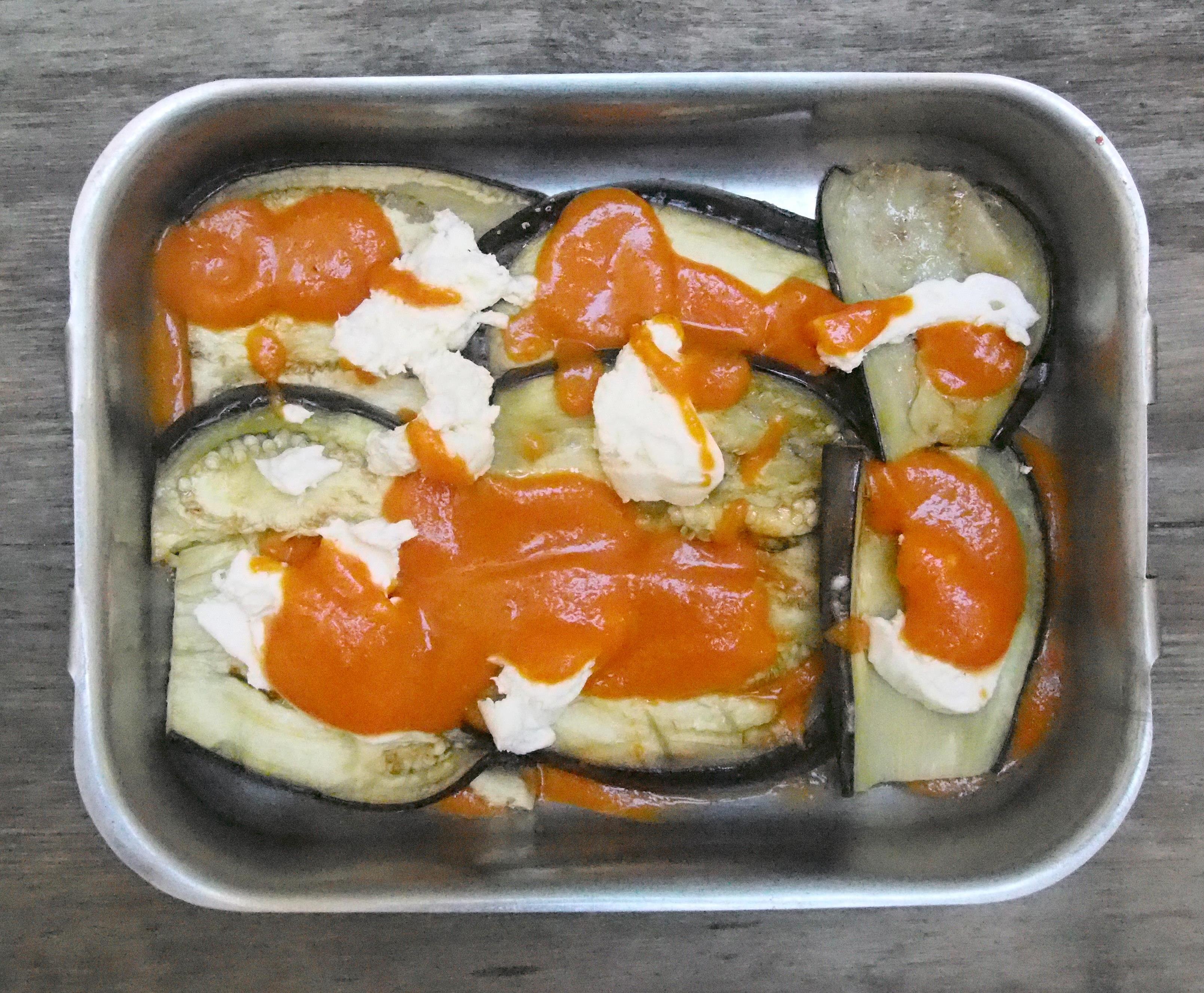 Aubergines à la burrata et au coulis de tomate Cuisiner en paix