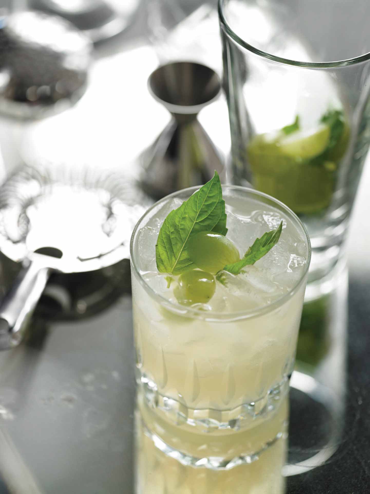 Elevated Holiday Entertaining Fresh sips and apps to celebrate the