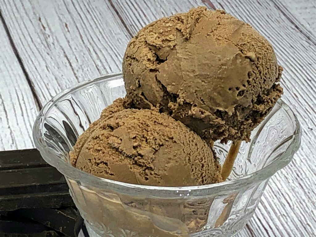 No Cook Chocolate Ice Cream Recipe No Eggs CulinaryShades