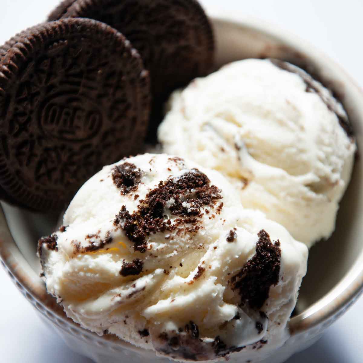 Oreo Cheesecake Ice Cream No Eggs CulinaryShades