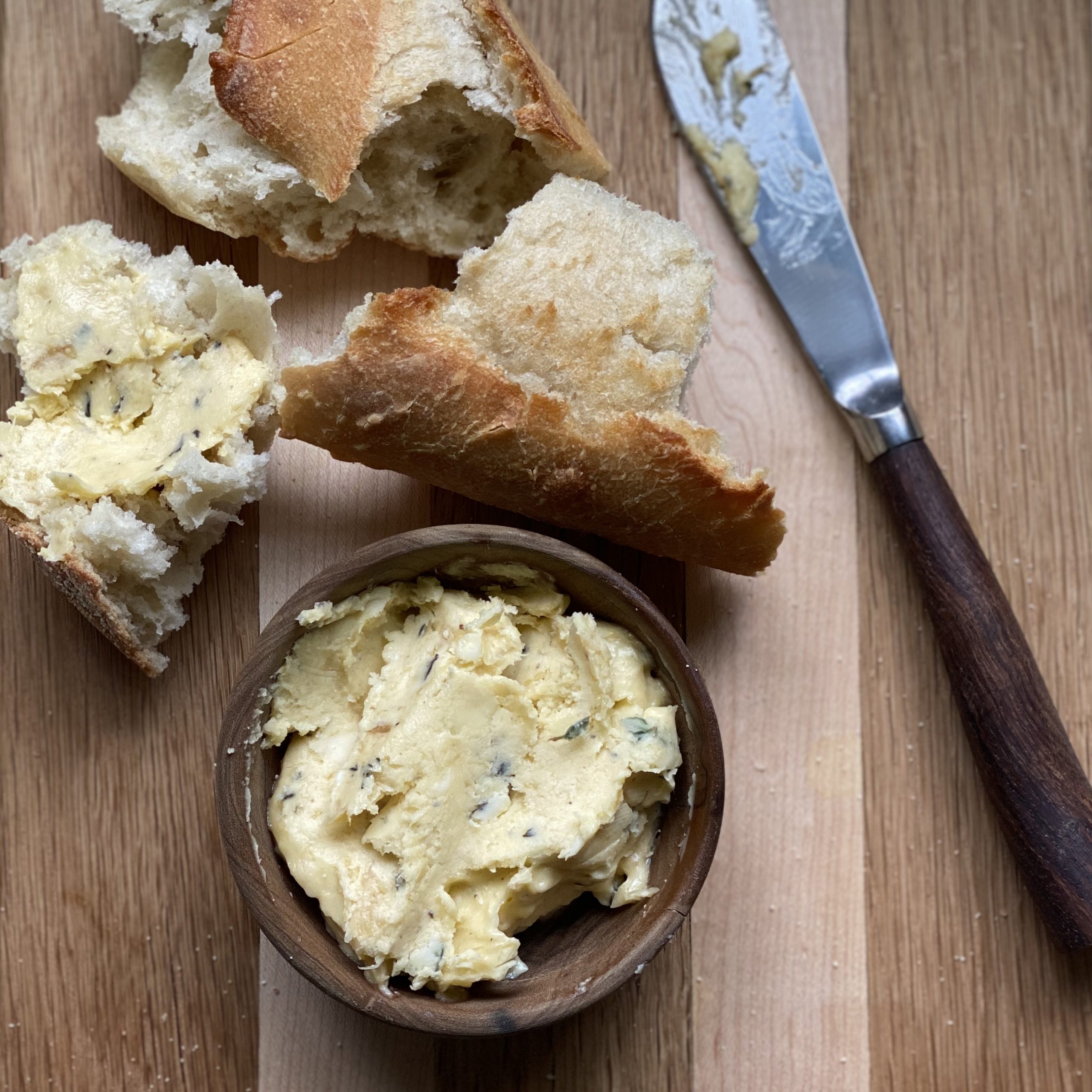 CW Roasted Garlic Butter