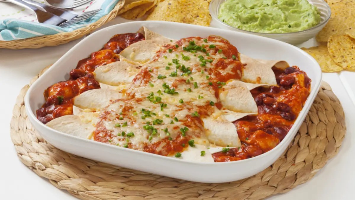 How to Make Chicken Enchiladas? Cully's Kitchen