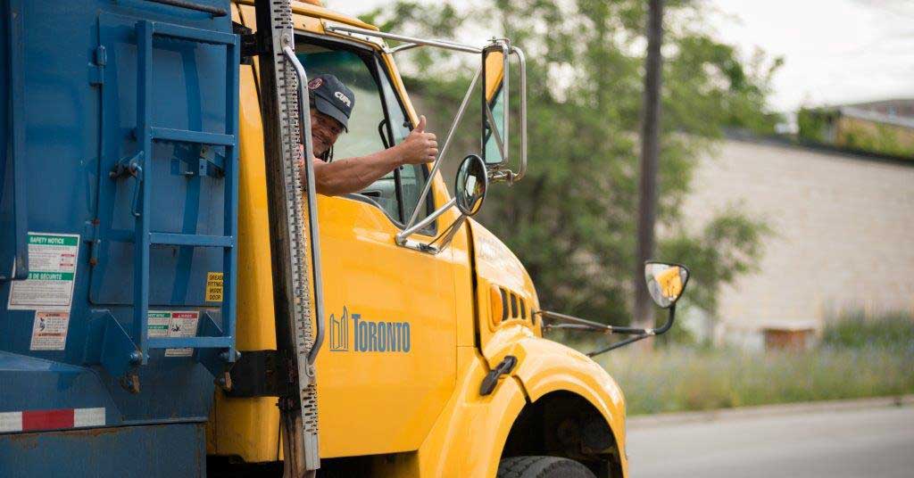 Toronto keeps control of solid waste services, shelves privatization
