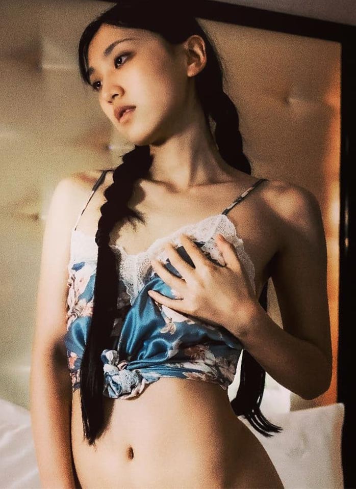 June Liu สาวหมวย หุ่นแซ่บ ทีเด็ดวงการ Pornhub นางเอกหนังผู้ใหญ่ อวดความ
