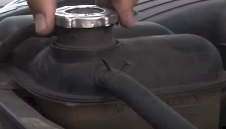 5 Symptoms of a Clogged Radiator and How To Unclog a Radiator