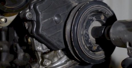 Bad Crankshaft Pulley/Harmonic Balancer Symptoms & How to Remove It