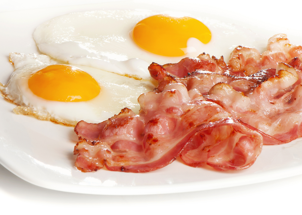 Is having bacon and eggs for breakfast healthy? Curation of Knowledge
