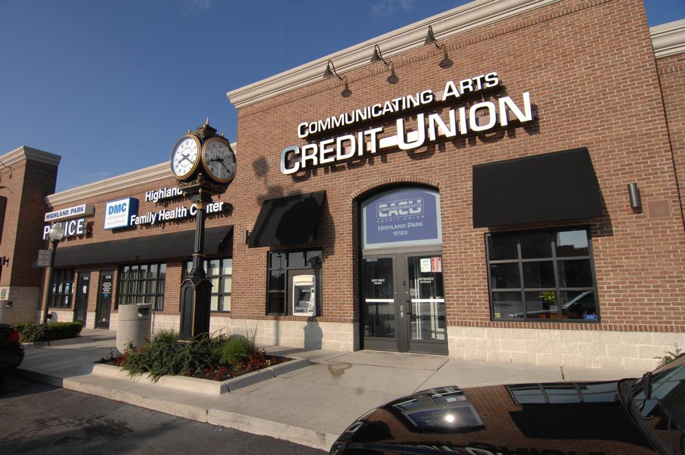 Shops at Woodward Place, Groceryanchored Shopping Center