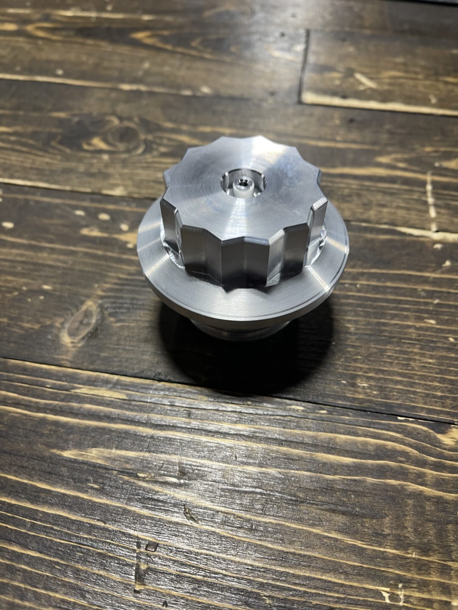 12 Point Vented Gas Cap Curly's