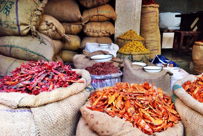Asia's Largest Ever Wholesale Spice Market Is Right Here In Purani Dilli Curly Tales