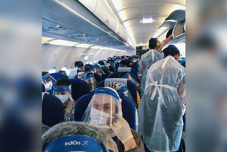 How Coronavirus Spreads On A Plane & The Safest Place To Sit