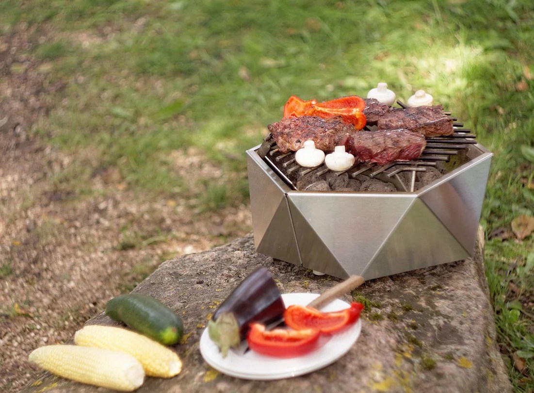 High Quality Stainless Steel Outdoor Charcoal Tabletop Grill Curonian
