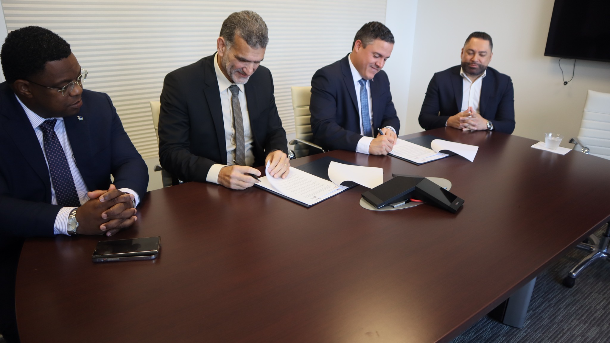 Curaçao Ports Authority signs International agreement as sister ports