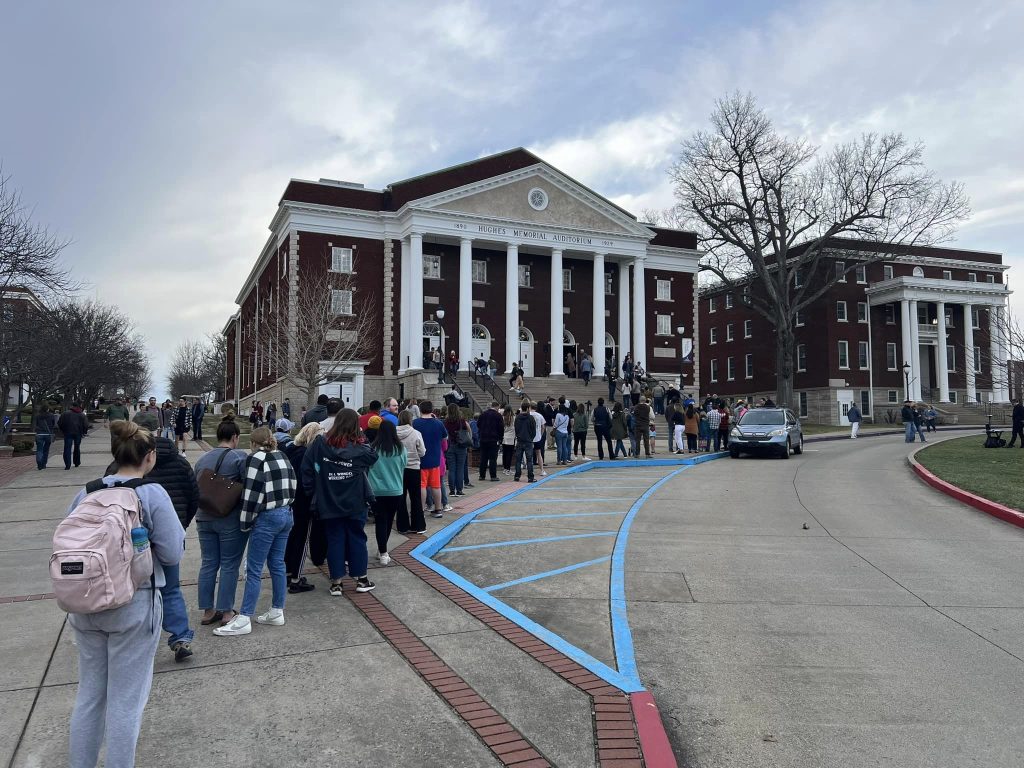 Asbury University revival roundup February 14, 2023 (745pm)