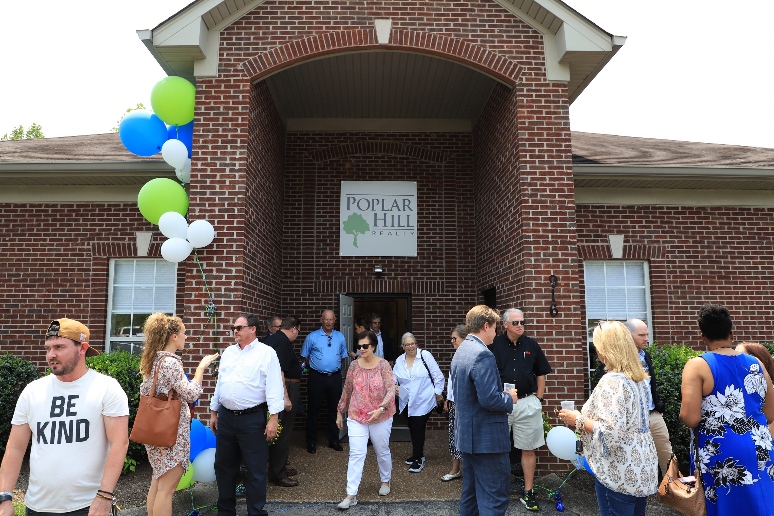 Own It! Poplar Hill Realty Opens New Headquarters Current Vue