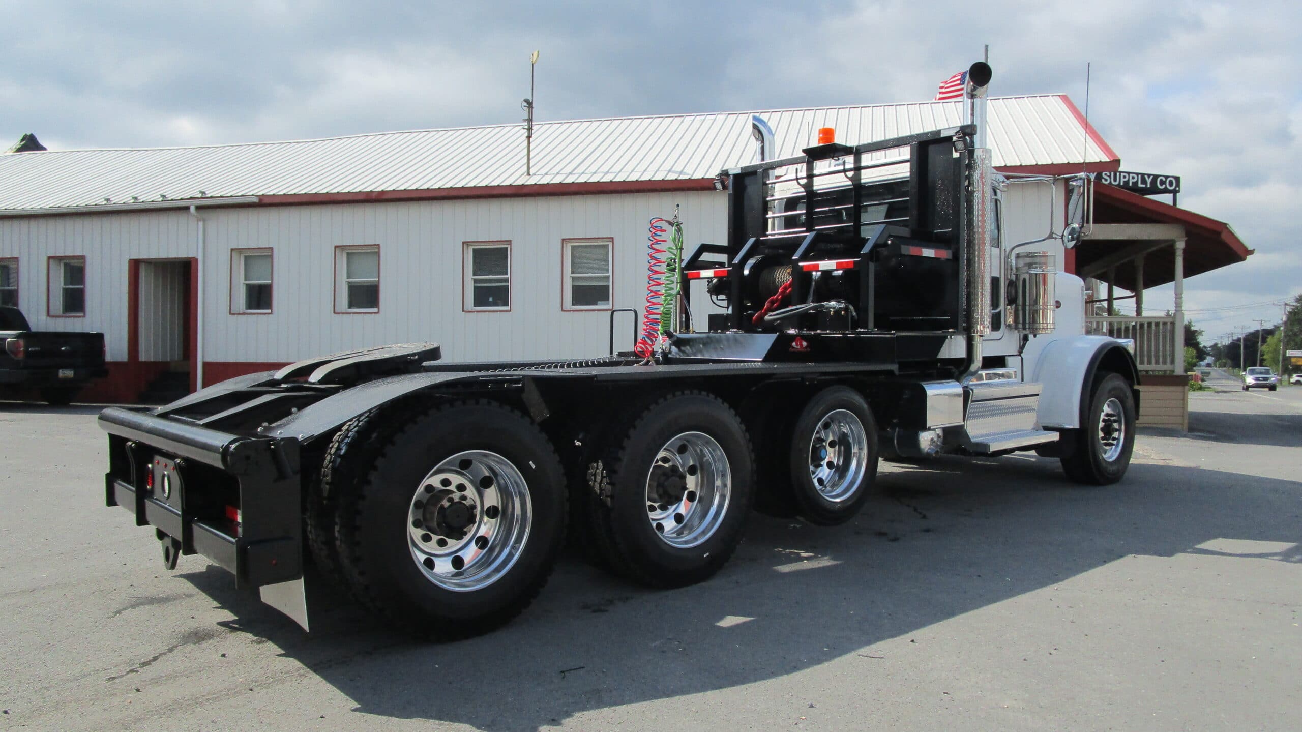 Curry Supply HeavyDuty Winch Trucks & Bodies for Sale in Houston