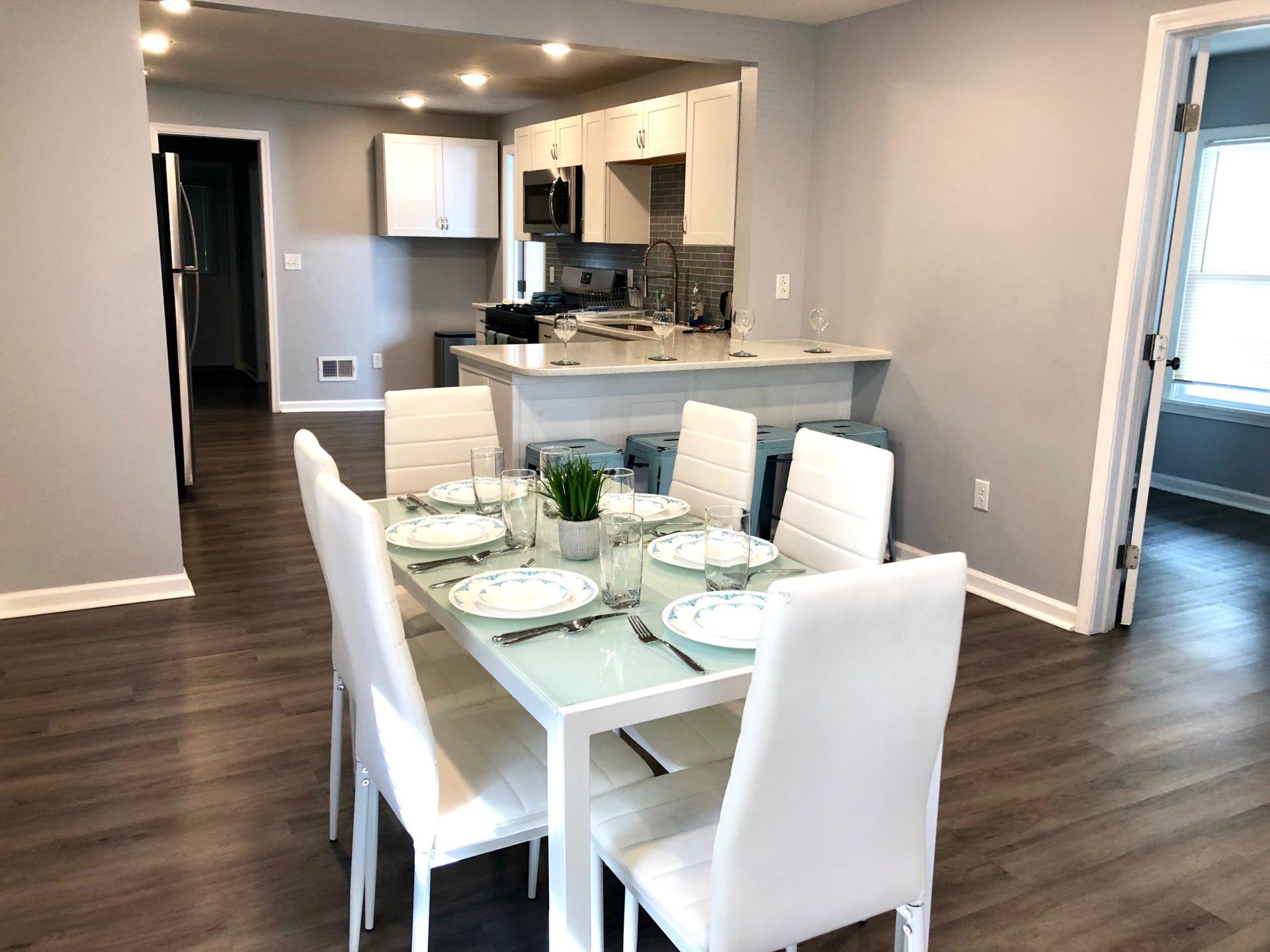 Upscale House in Syracuse, NY Fully Furnished in Tipp Hill 4 Bed 2