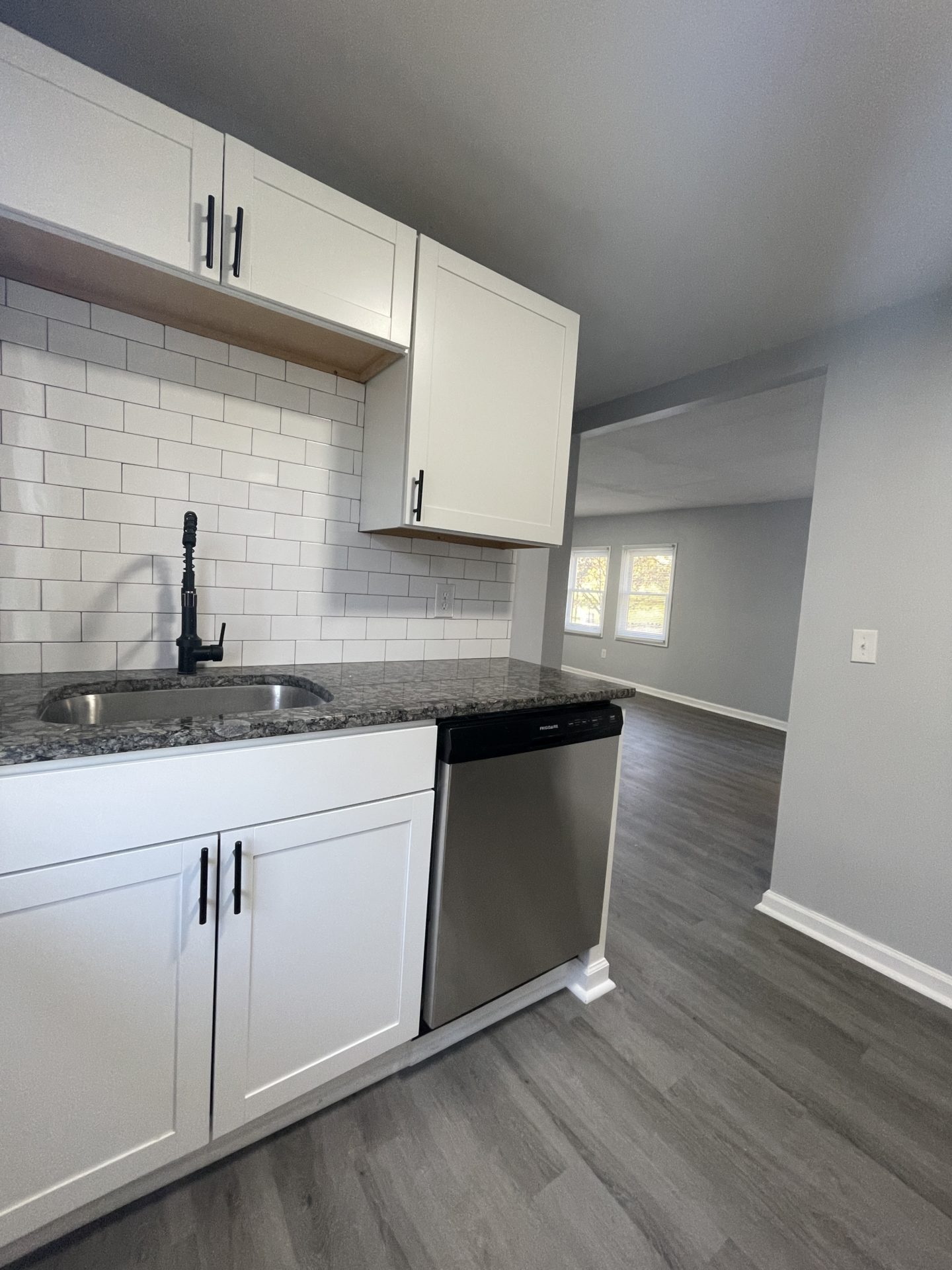 207 W Marcellus St Apt 4 Syracuse, NY Brand New Apartment in Tipp