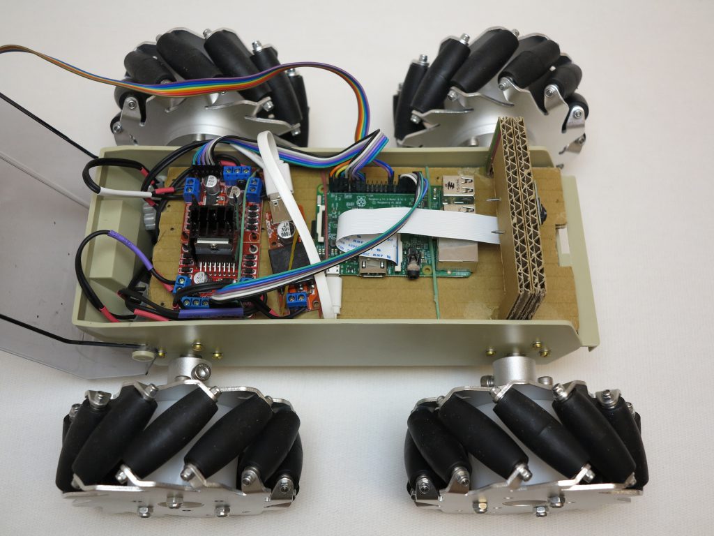 Raspberry Pi fertig aufgebauter Roboter mit Mecanum Rädern