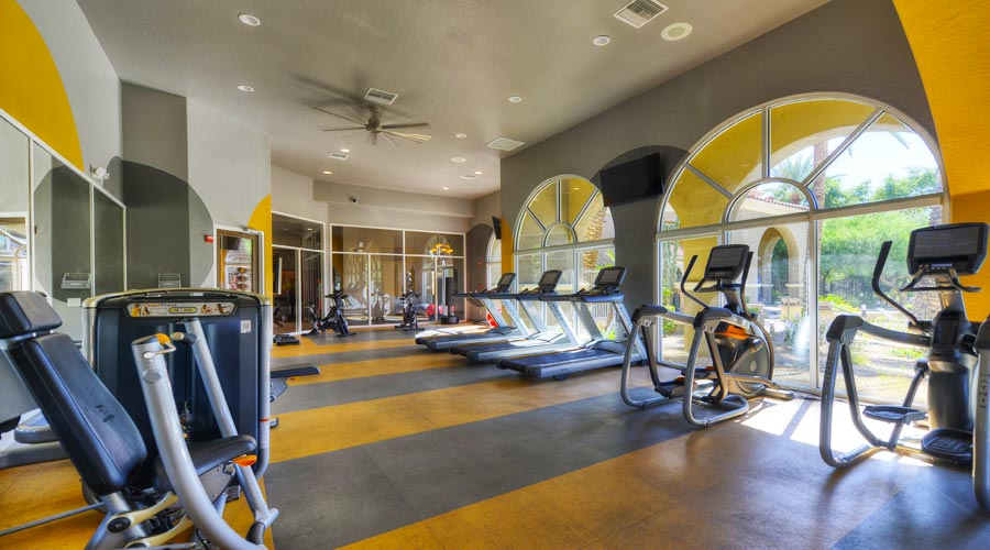 Scottsdale, Arizona Luxury Condo & Resort Amenities For Golf Vacation Packages Meridian