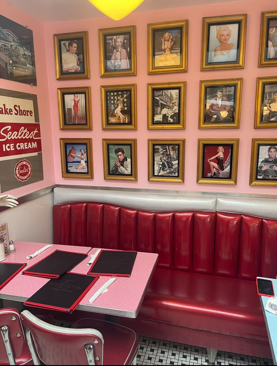 Custom framing New York. Picture framing Astoria, Queens