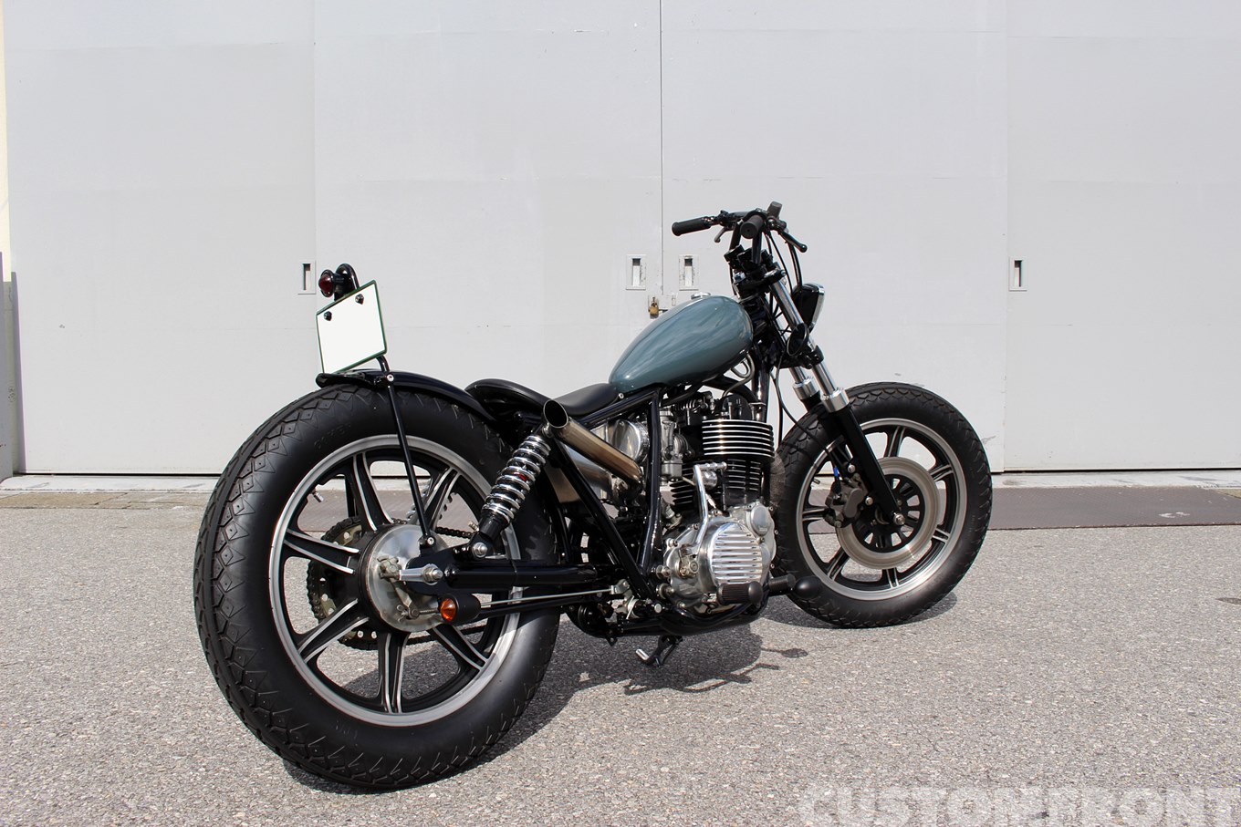 【ください】 SR400 マフラー チョッパー J73whm41058402920 はございま