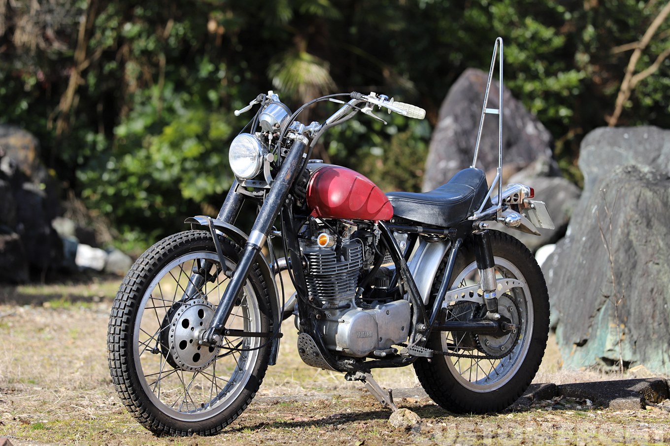 ヤマハ SR400 1995のチョッパー ヴィンテージモトクロス・ザワックカスタムモーターサイクル CUSTOM
