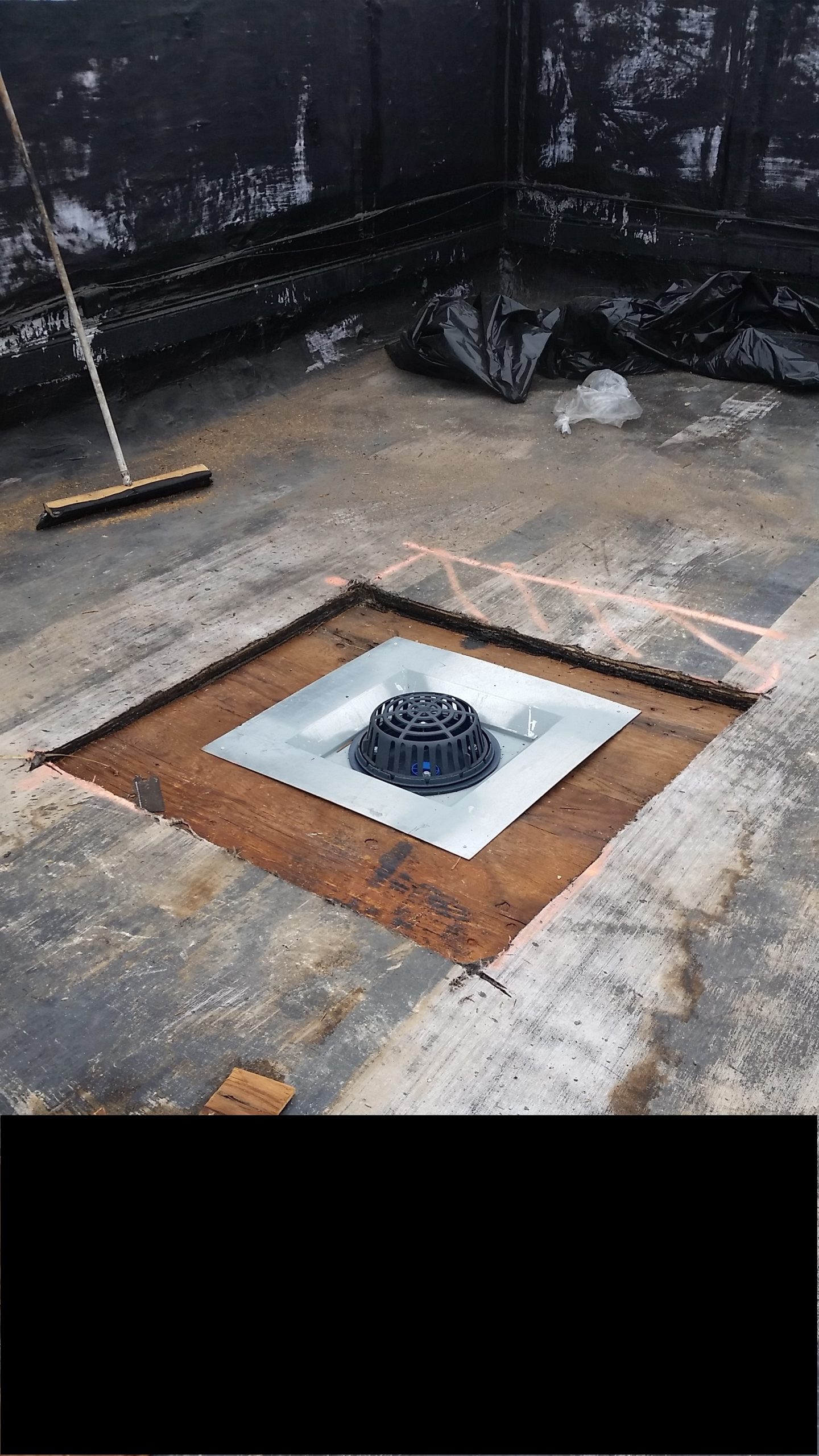 LSP Roof Drain Pans Kits Ready To Install Custom Roof Drain pans Co.