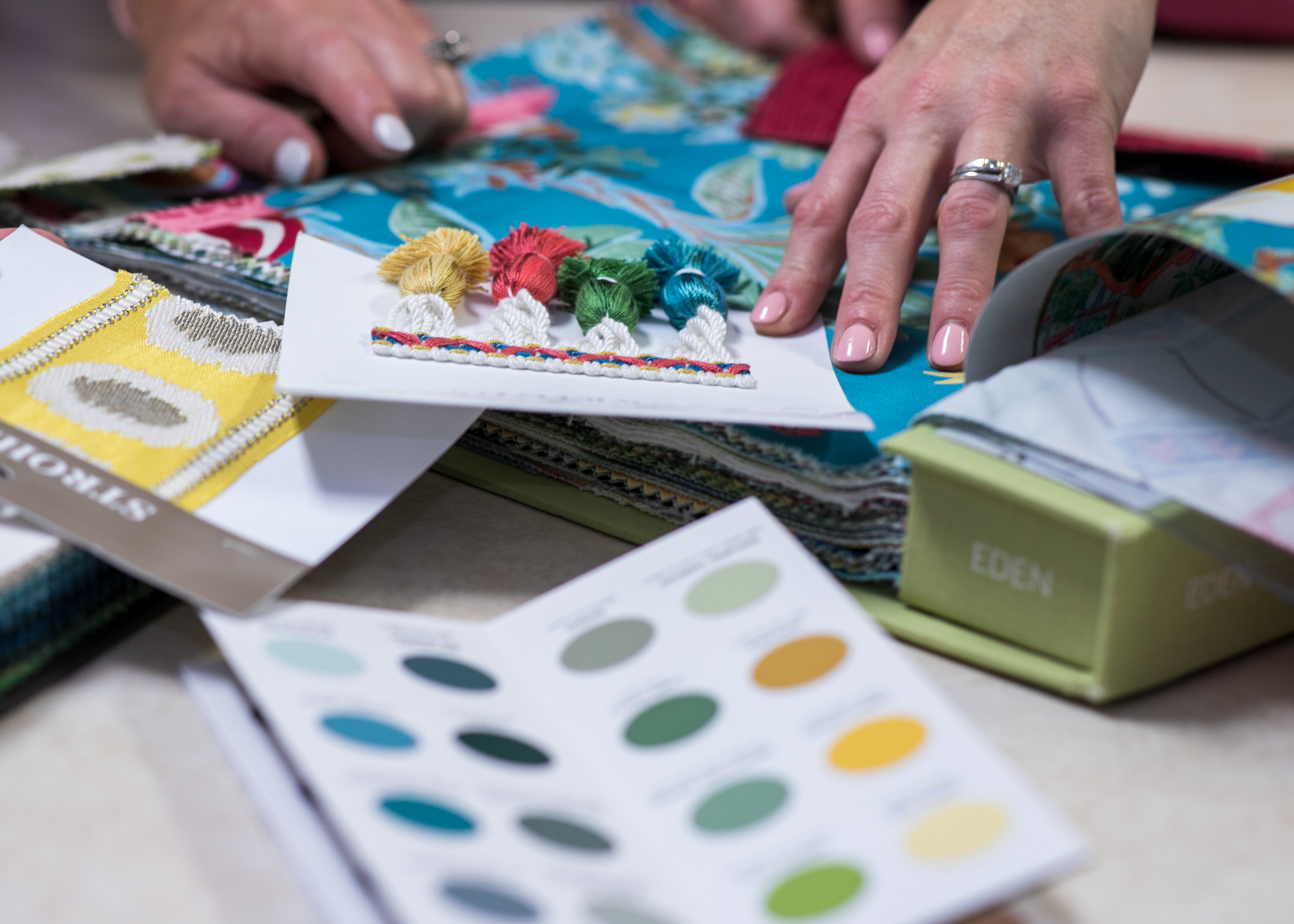 Wallpaper & Fabric Showroom Evansville, IN Custom Sewing Services