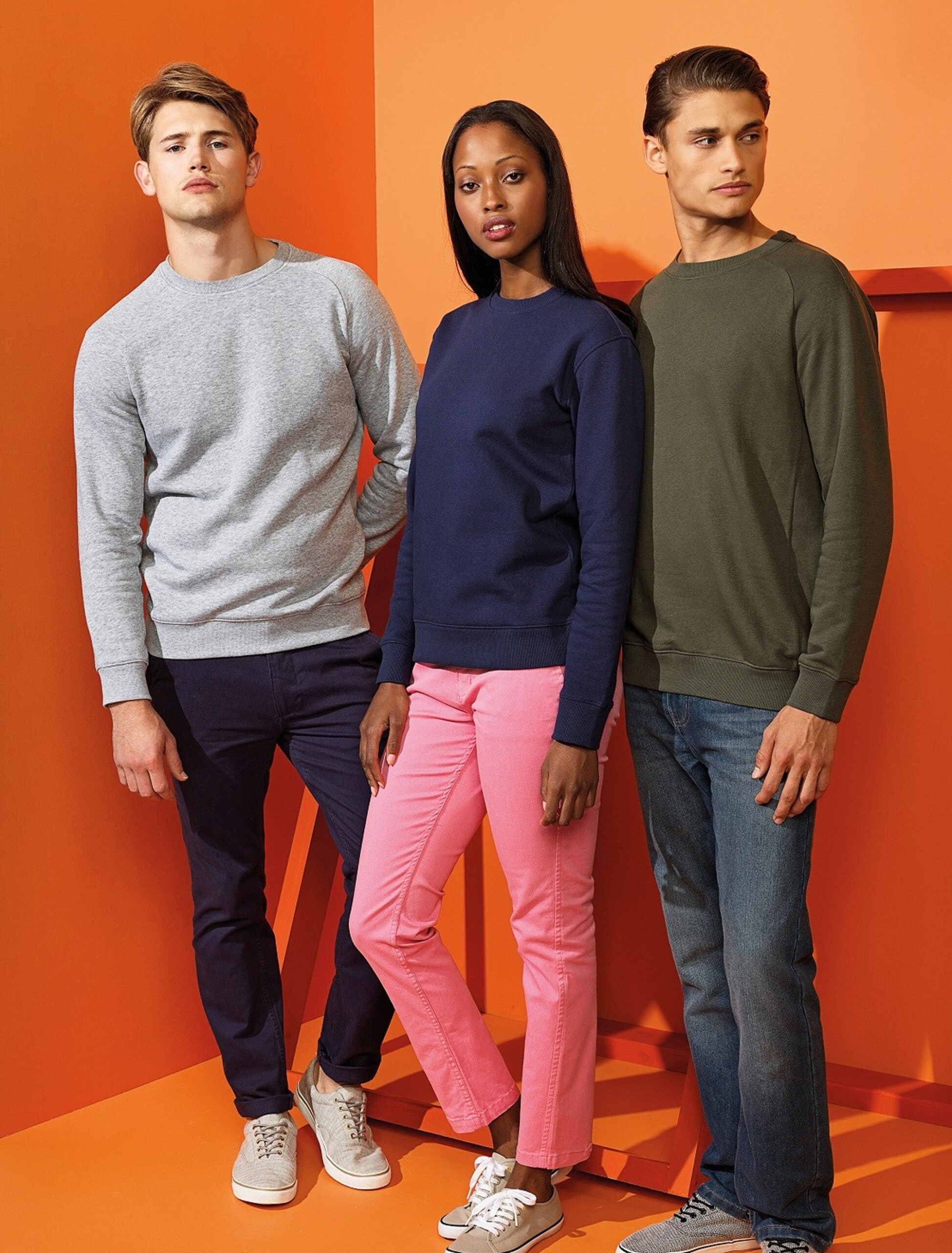 Exclusive Customize Unisex Sweatshirts Elevate Your Style with Customizable Unisex Sweatshirts