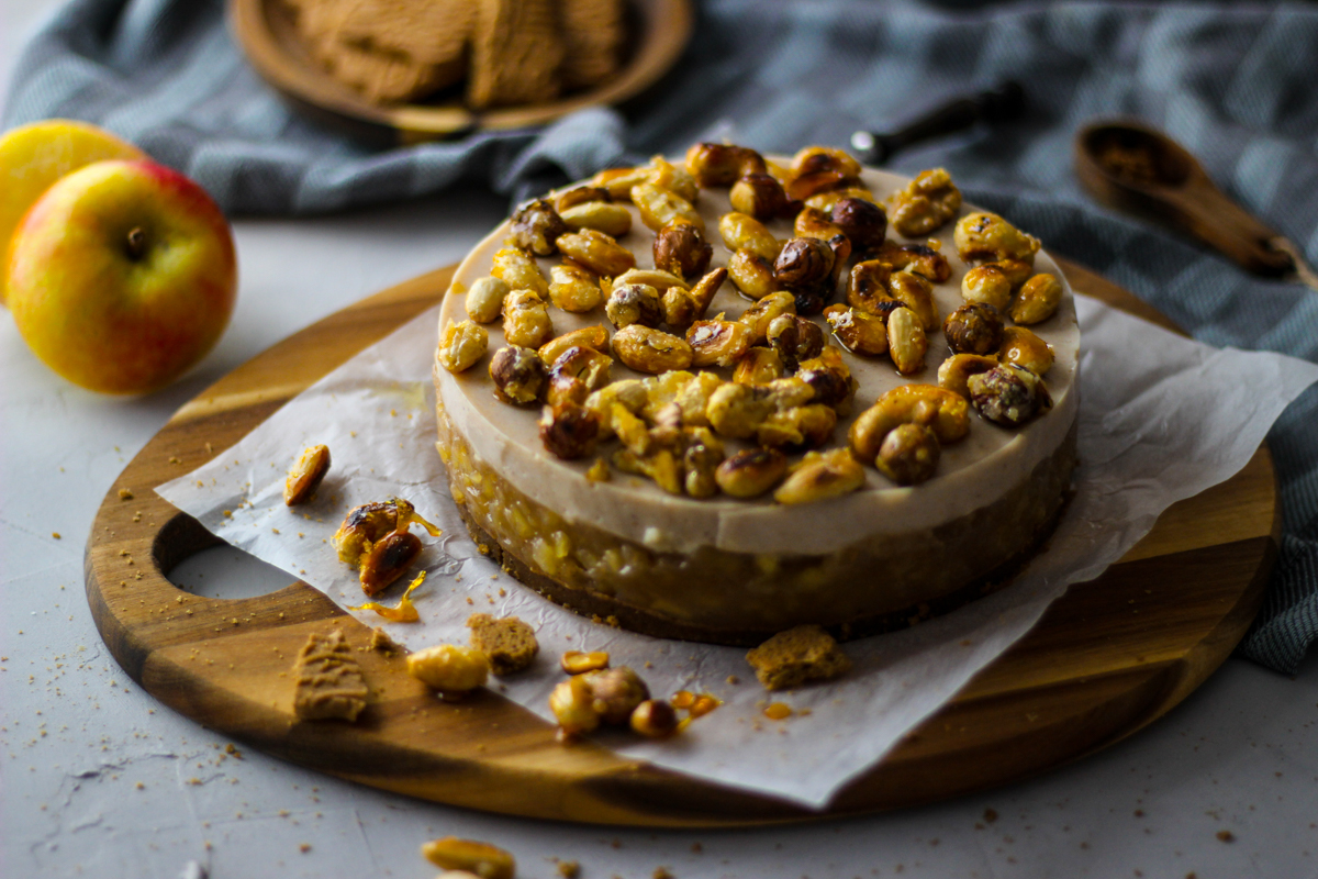 [Rezept] SpekulatiusBratapfelTörtchen ohne Backen (vegan) CUTIEKULLA