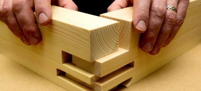 How to Join Two Pieces of Wood At 90 Degrees Cut The Wood