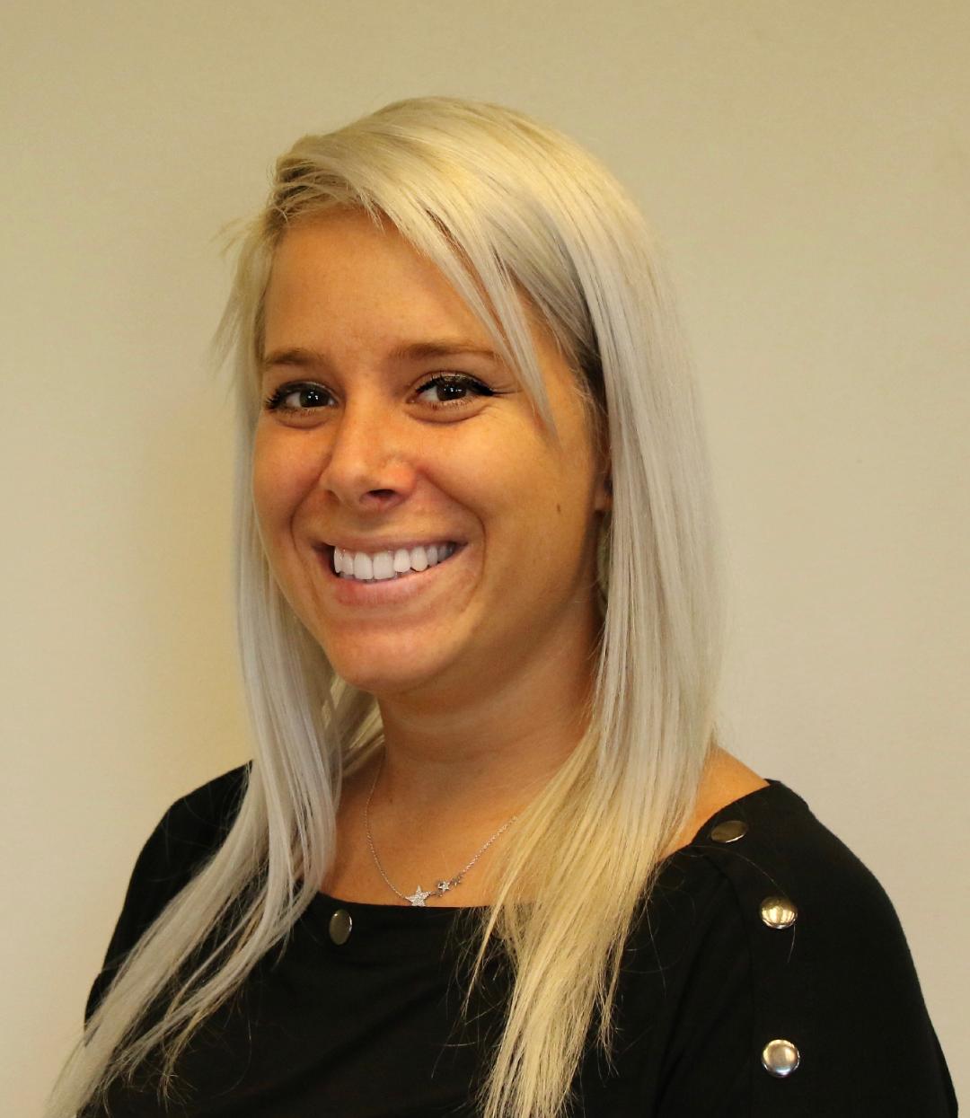 Chelsea Stokes Cutting Corner