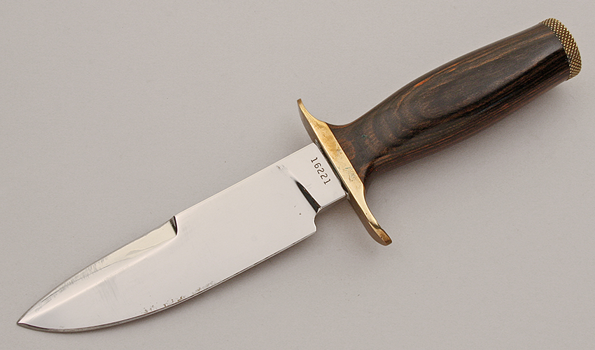 Smith & Wesson 6030 Survival Knife KLC15788 The Cutting Edge