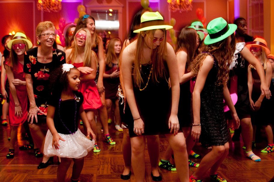 Nikki's Bat Mitzvah with Cutting Edge Entertainment and DJ Richie