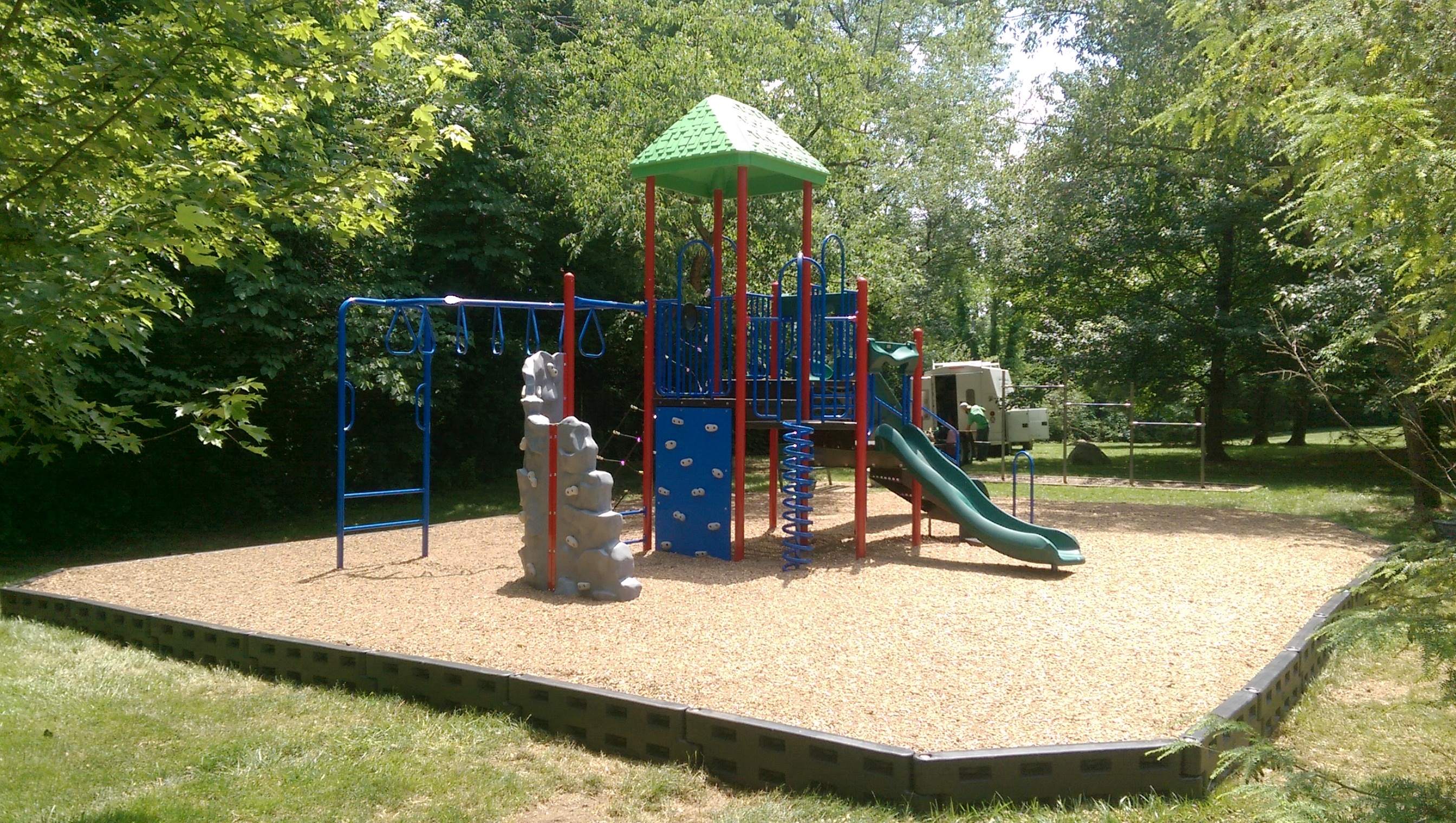 Village of Minerva Park Columbus, OH Snider Recreation 800.888.2889
